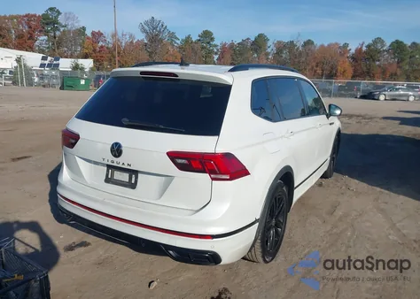 2022 Volkswagen Tiguan 2.0T Se R-Line Black z USA, uszkodzony, nr VIN 3VVCB7AX8NM115883